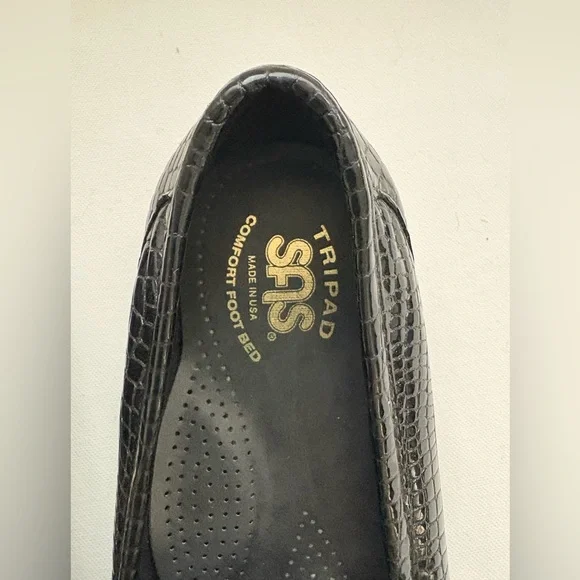 SAS Black Textured Loafers - Picture 3 of 8